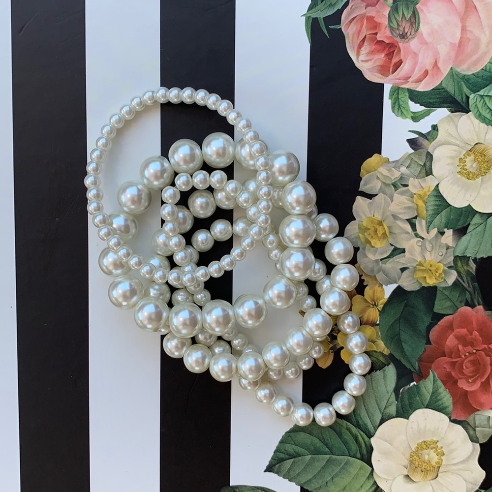 Pearl bracelet set